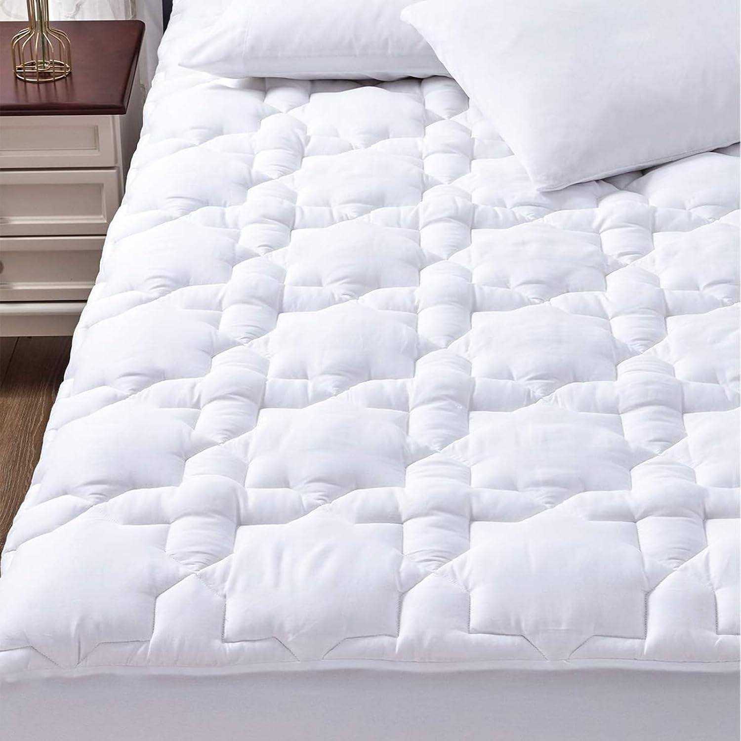 Queen Cotton Quilted Mattress Pad